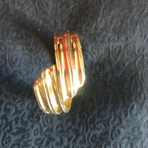 “EUC” GOLD HINGED UNIQUE DESIGNED BRACELET . . .